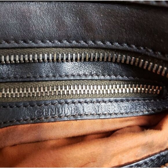 Authentic Tod's Brown Leather Piccola Satchel - Picture 6 of 11